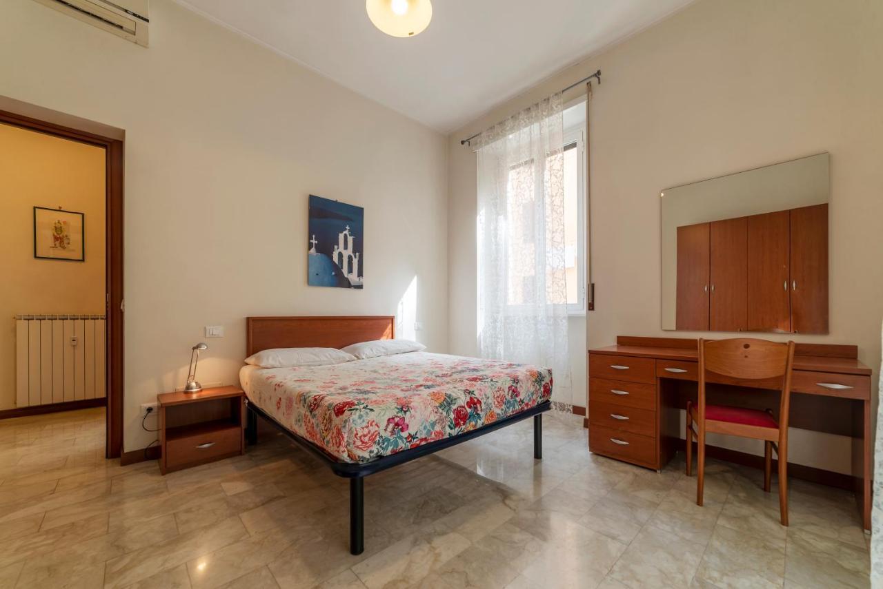 Piazza Re Di Roma Apartment Kültér fotó