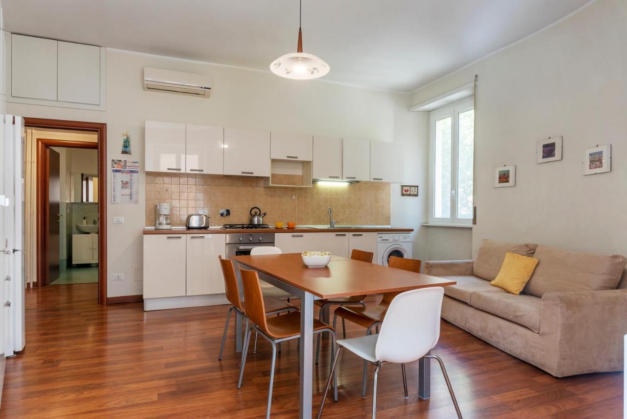 Piazza Re Di Roma Apartment Kültér fotó