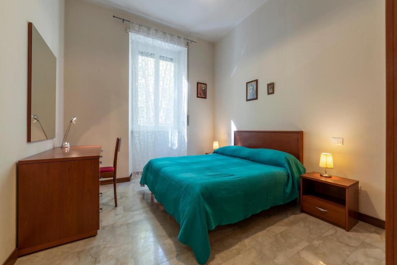 Piazza Re Di Roma Apartment Kültér fotó