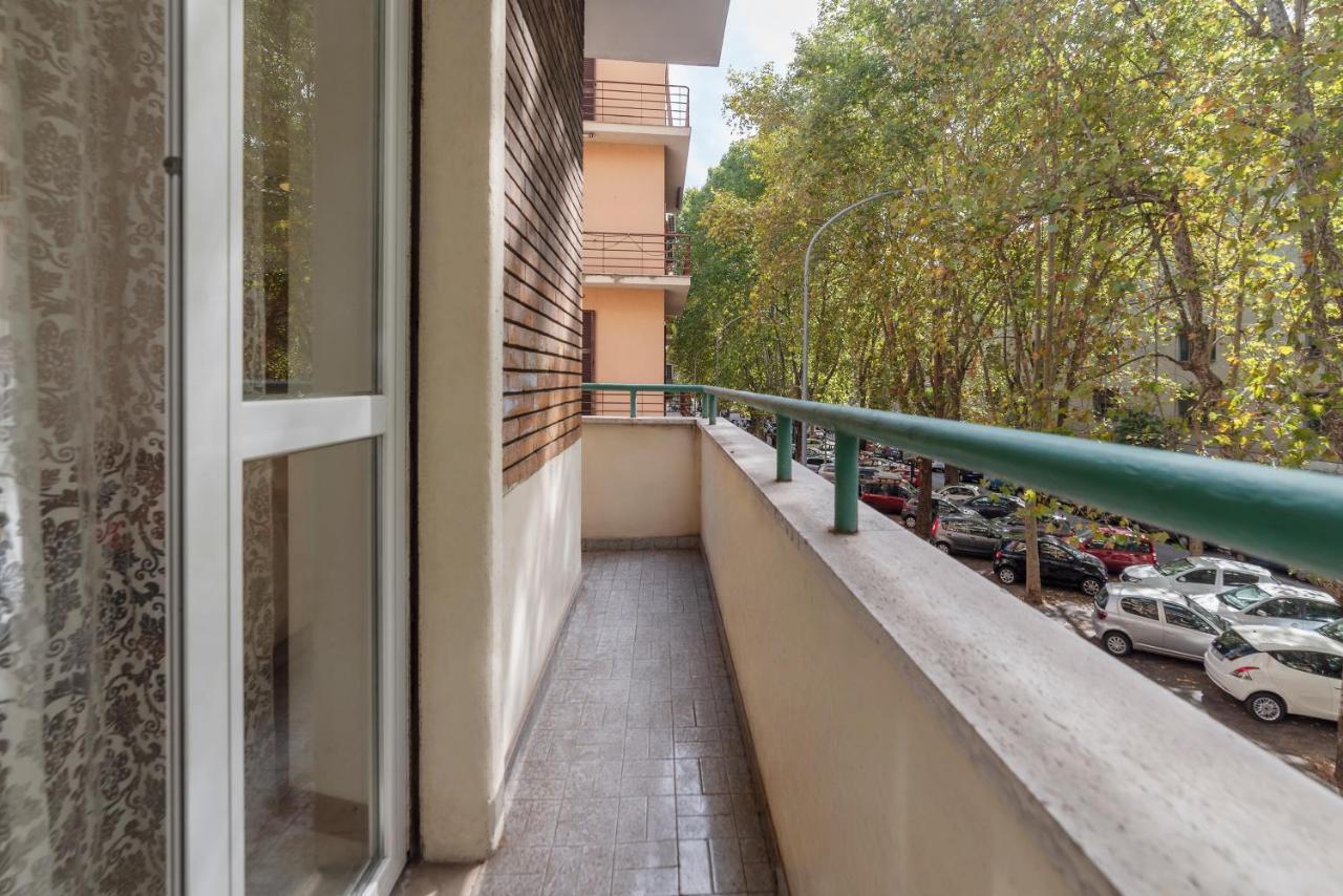 Piazza Re Di Roma Apartment Kültér fotó
