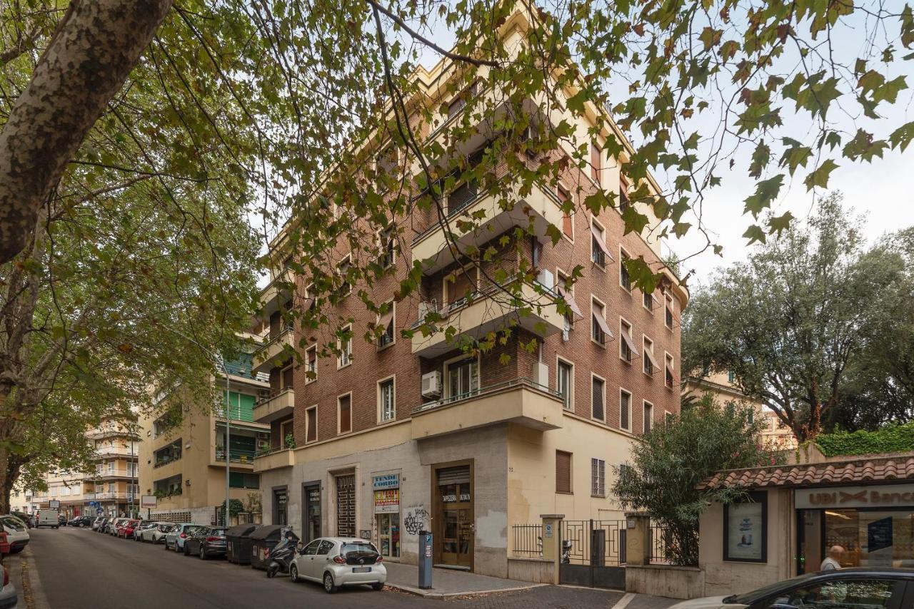 Piazza Re Di Roma Apartment Kültér fotó