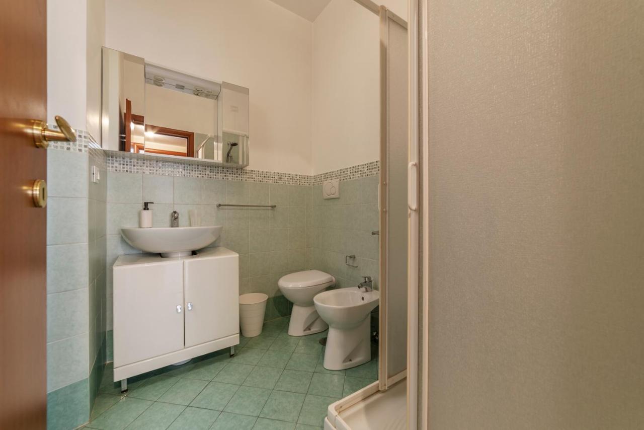 Piazza Re Di Roma Apartment Kültér fotó