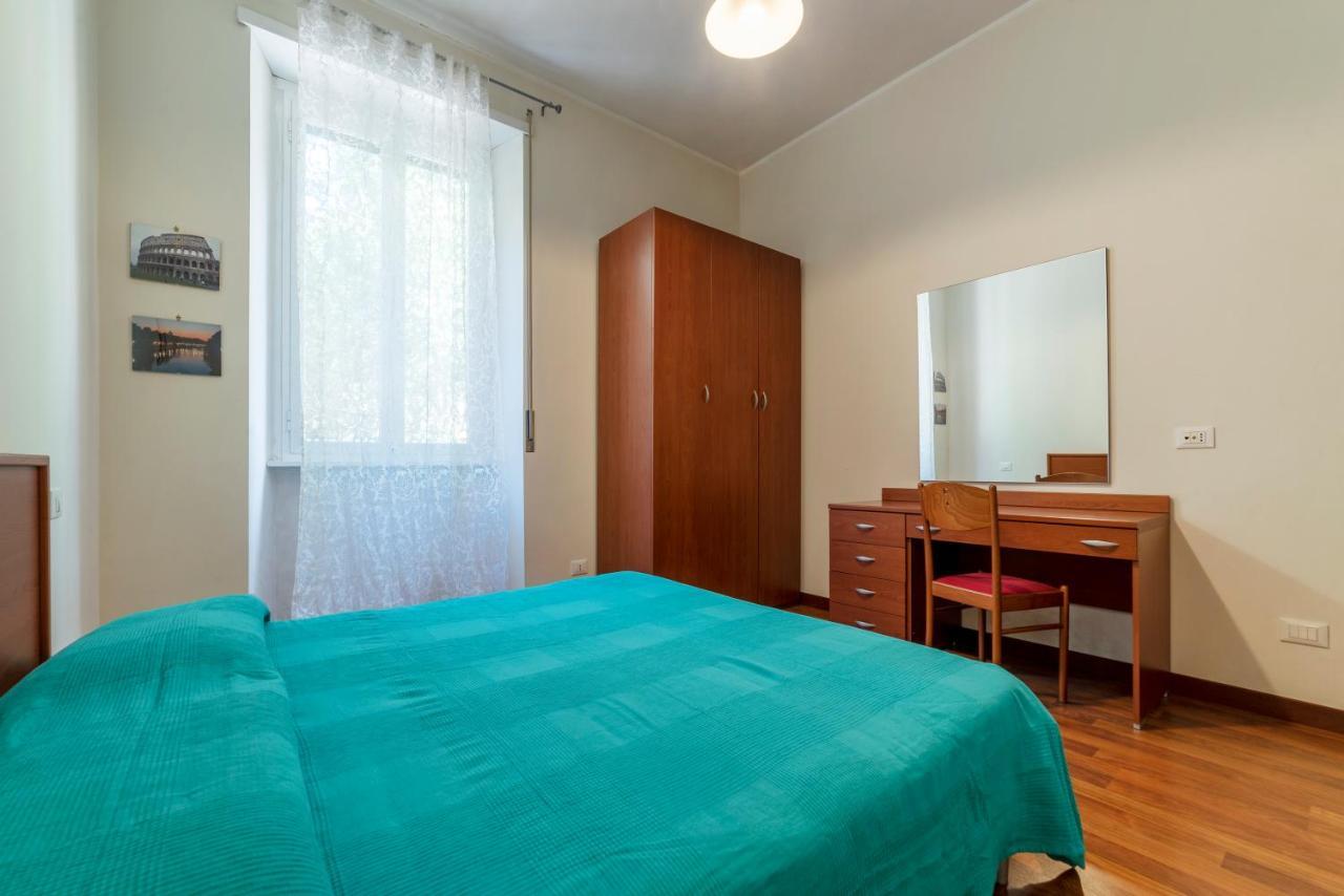 Piazza Re Di Roma Apartment Kültér fotó